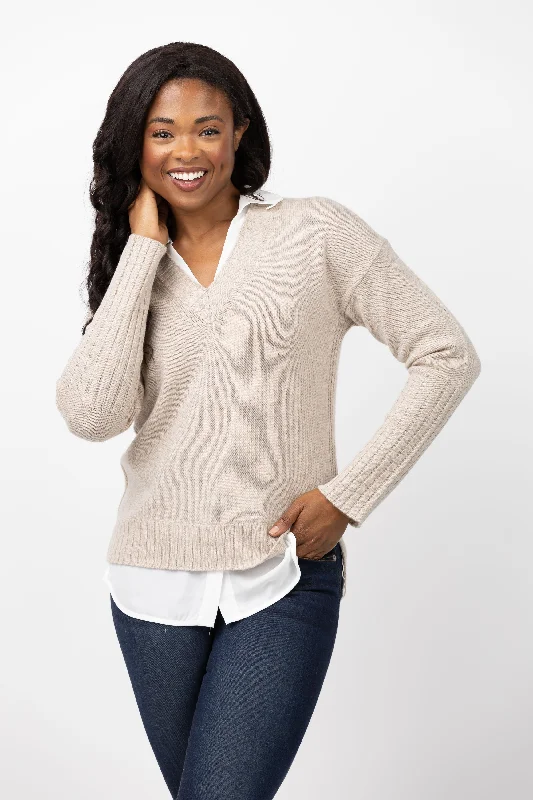 Brochu Walker Tatum Layered V-Neck Sweater in Dune Mélange with White Modern Contemporary Chic Brochu Walker Tatum Layered V-Neck Sweater in Dune Mélange with White Modern Contemporary Chic