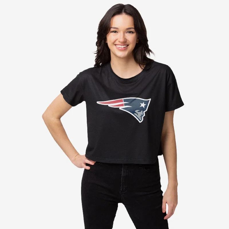 New England Patriots Womens Black Big Logo Crop Top Mesh Blend Leather Blend Suede Blend New England Patriots Womens Black Big Logo Crop Top Mesh Blend Leather Blend Suede Blend