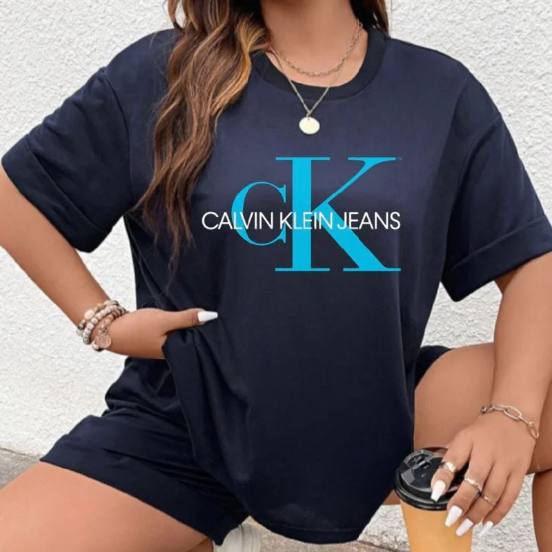 Latest Ladies Co-Ordinator Premium Quality Short with Crop Tee Combo Real Fur Shearling Chenille Latest Ladies Co-Ordinator Premium Quality Short with Crop Tee Combo Real Fur Shearling Chenille